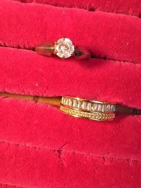 AUCTION: $20 925 RINGS